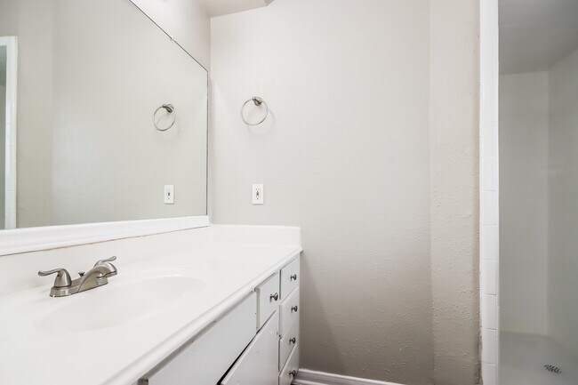 Building Photo - 7206 Foxmar Ln