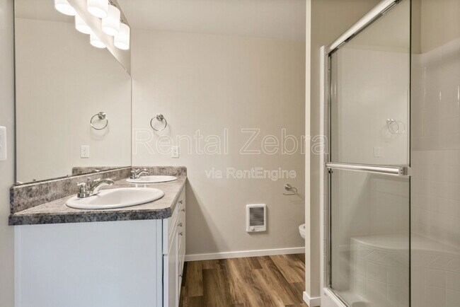 Building Photo - 1682 SW Salmon Ave