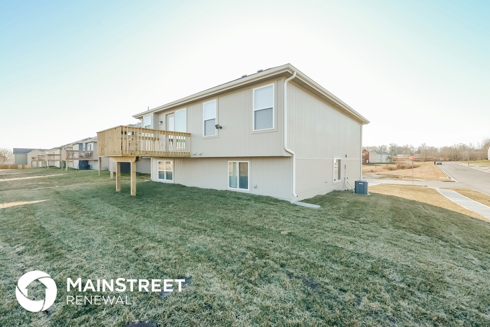 Building Photo - 100 Samantha St