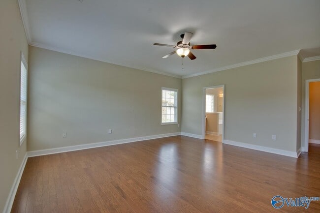 Building Photo - 112 SW Autumn Cove Dr