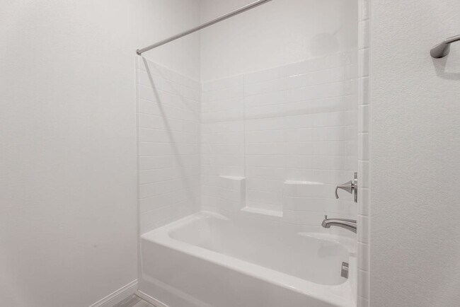 Building Photo - 91 Cinder Cone Ln