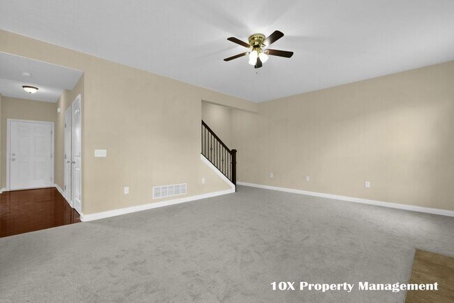 Building Photo - 358 Josaphat Way