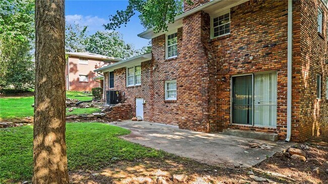 Building Photo - 4411 Langdon Dr