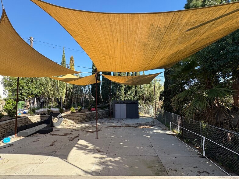 Building Photo - 5775 W 74th St