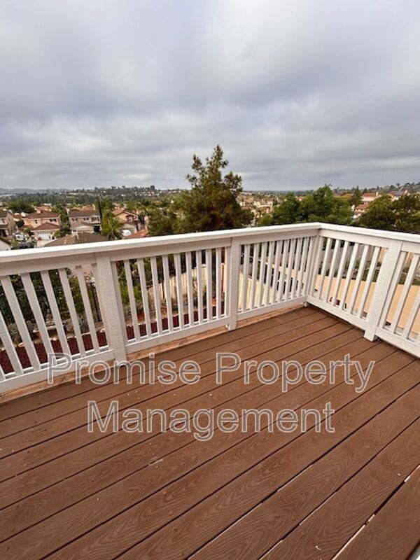 Building Photo - 1281 Avenida Amistad