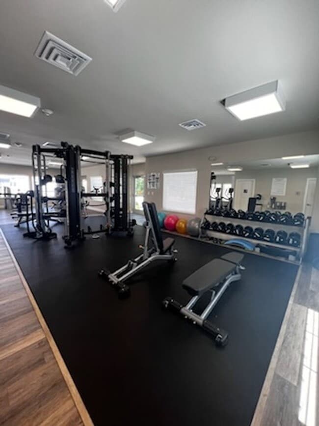 Building Photo - Modern 2 bed / 2 bath - Coming Soon! Available 3/15/2026!