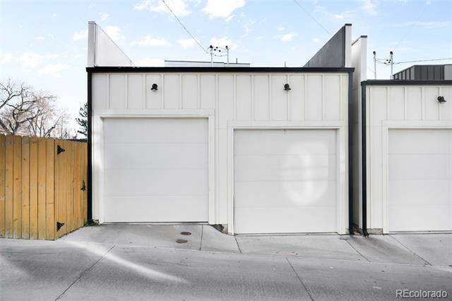 Building Photo - 3830 W 13th Ave