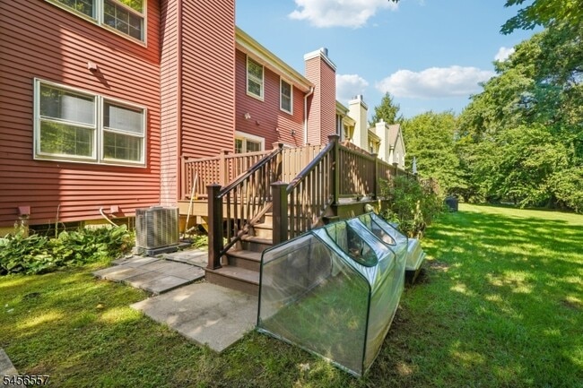 Building Photo - 22 Northbridge Pl