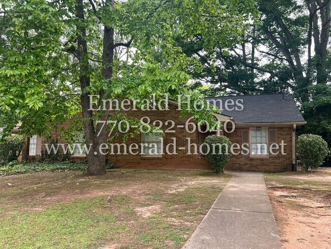 Building Photo - Great 2 bedroom 1 bath ranch duplex Ready Now!!!