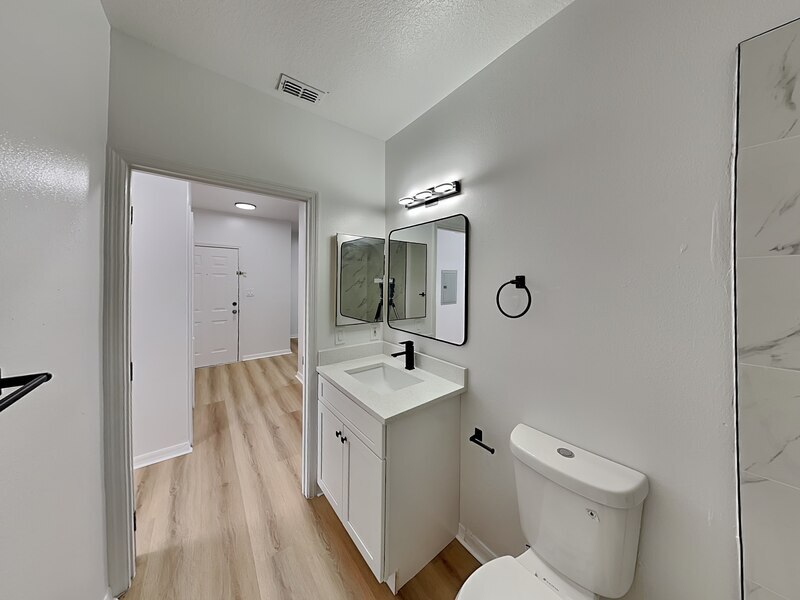 Building Photo - 515 Villa Del Sol Cir