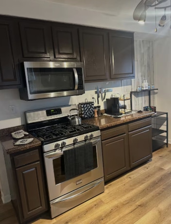 Kitchen Left - 1907 W Pearl Ave