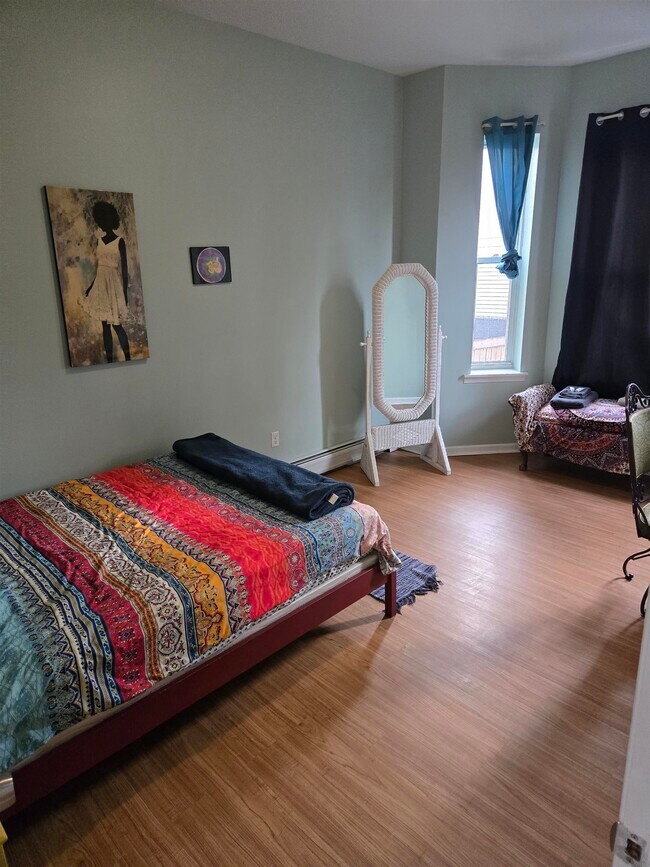 Building Photo - 239 Fulton Ave