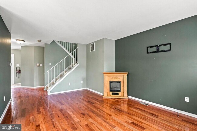 Building Photo - 40 Woodstream Ct