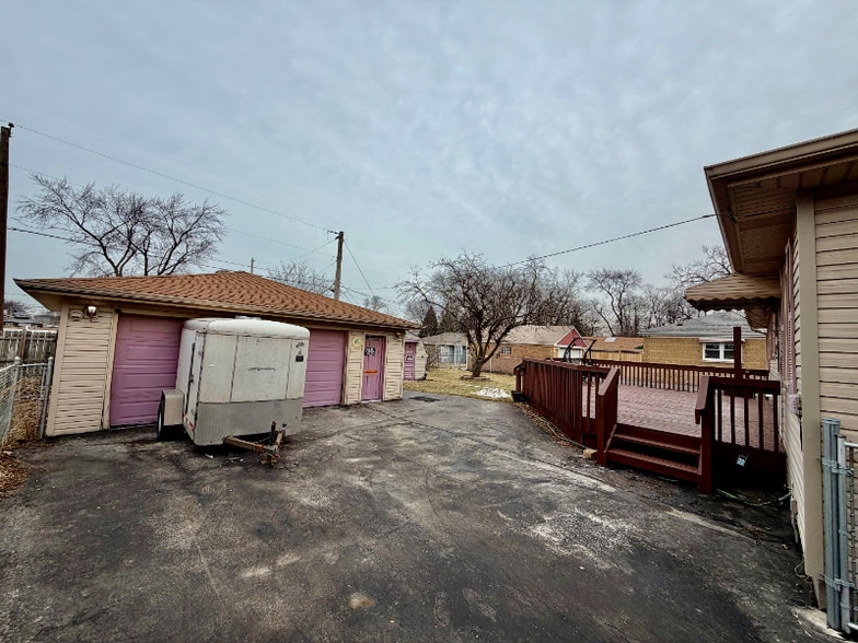 Building Photo - 3346 Bernice Rd