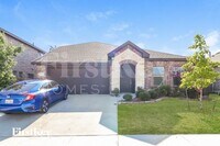 Building Photo - 11913 Rustling Oaks Dr