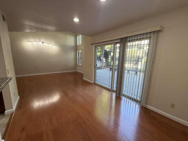 Building Photo - 4709 Malero Pl