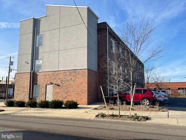 Building Photo - 3400 Belgrade St