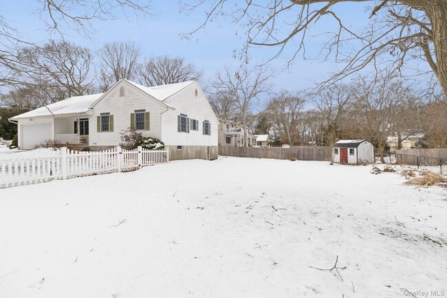 Building Photo - 5125 Main Bayview Rd