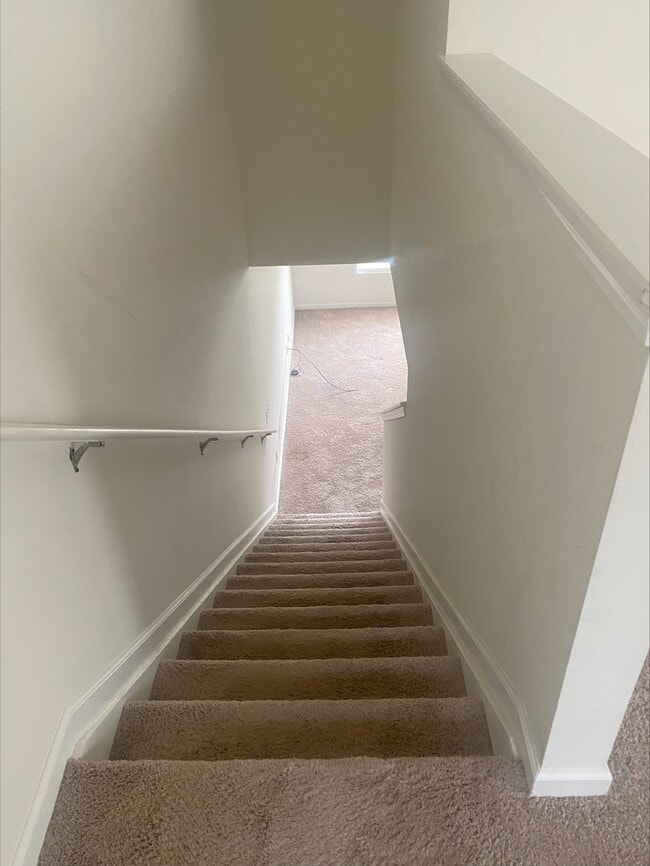 Building Photo - 603 Deborah Ct