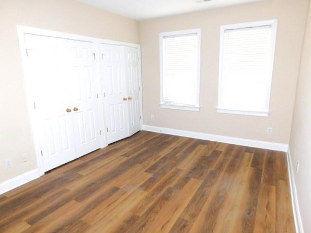 Building Photo - 3002 Montclair Cir SE