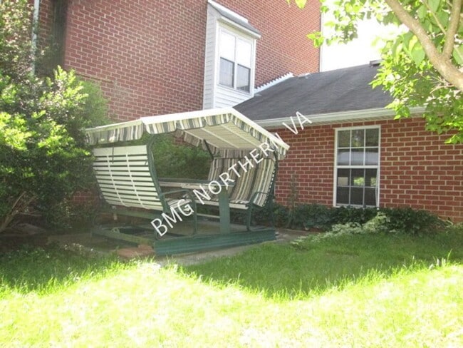 Building Photo - 21108 Twinridge Square
