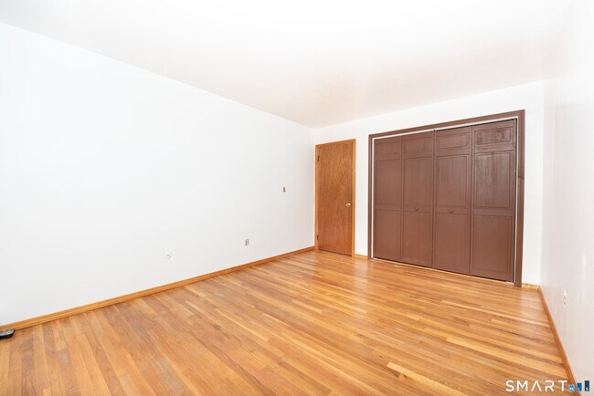 Building Photo - 153 Cherry Hill Dr