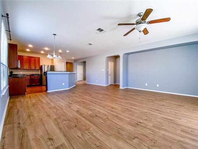 Building Photo - 1028 Regency Ln