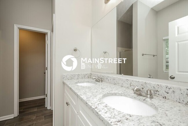 Building Photo - 4 Bedroom Pet-Friendly Home in Riverdale, GA with Main Street Renewal