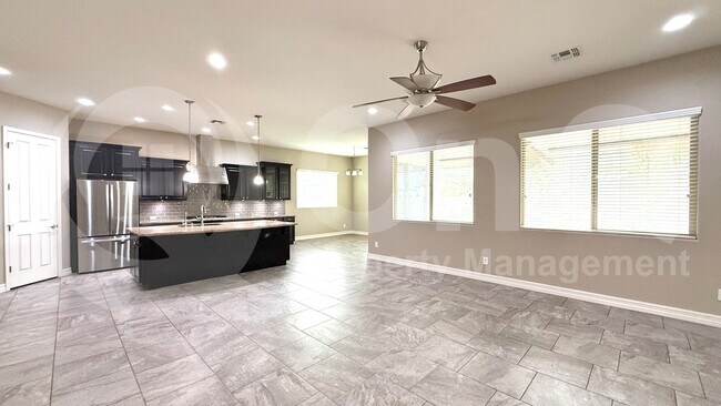 Building Photo - 5284 S Joshua Tree Ln