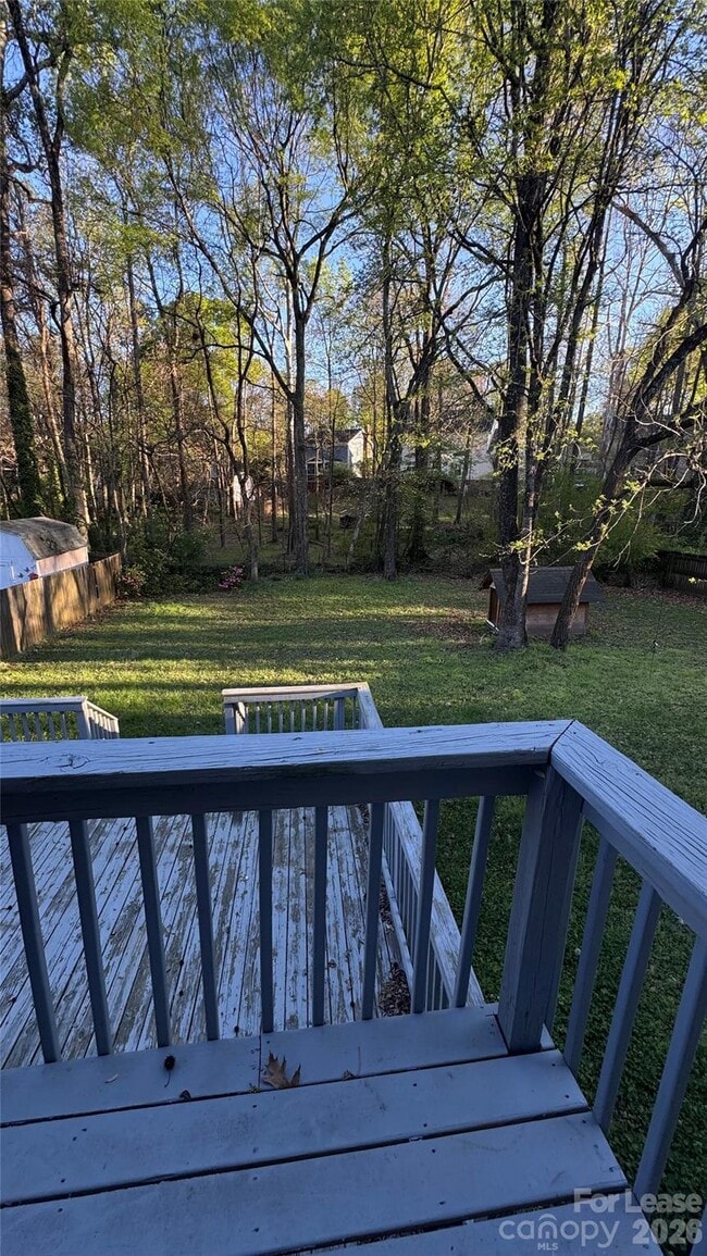 Building Photo - 2206 Killarney Pl