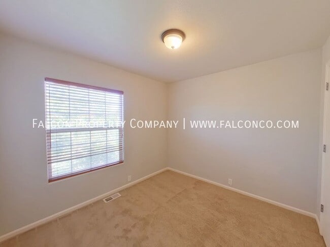 Building Photo - 6404 Casual Dr