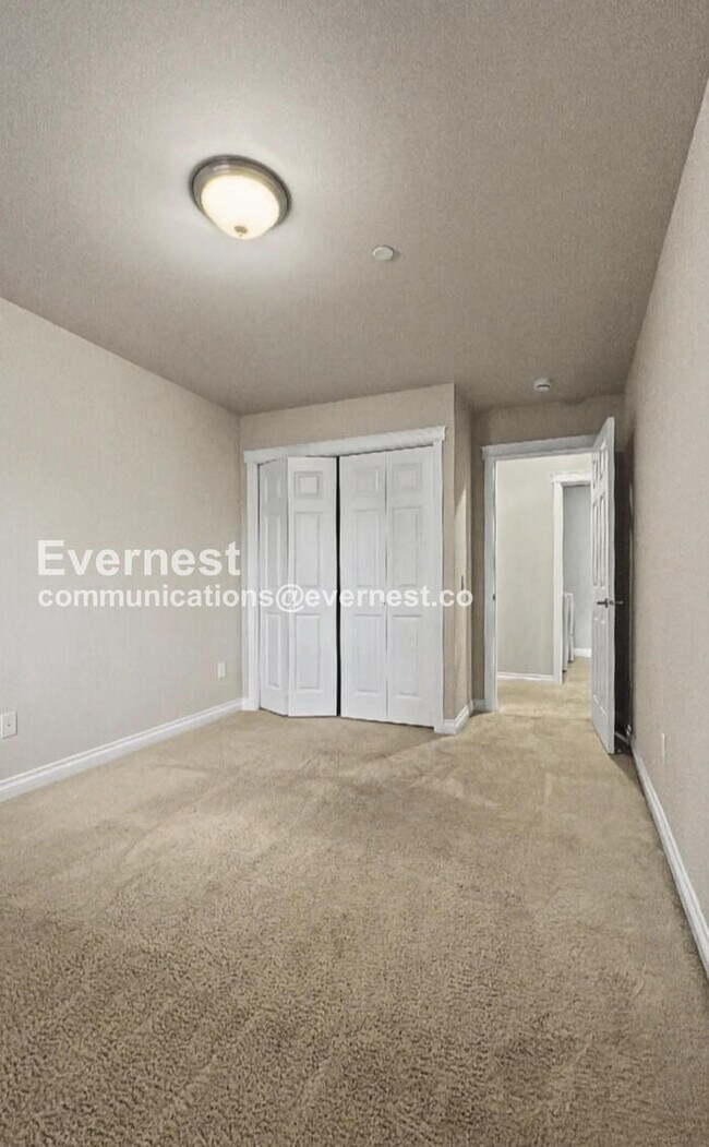 Building Photo - 18822 1st Ave NW