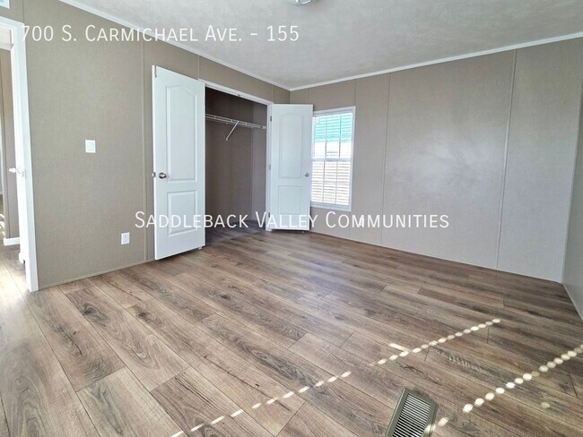 Building Photo - 700 S Carmichael Ave