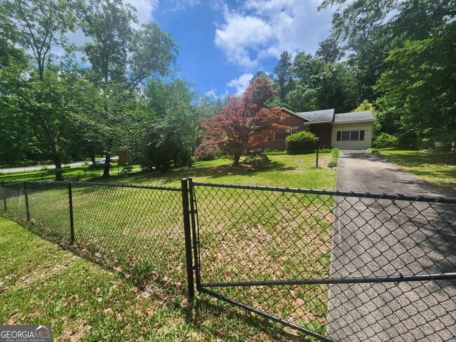 Building Photo - 4313 Sims St