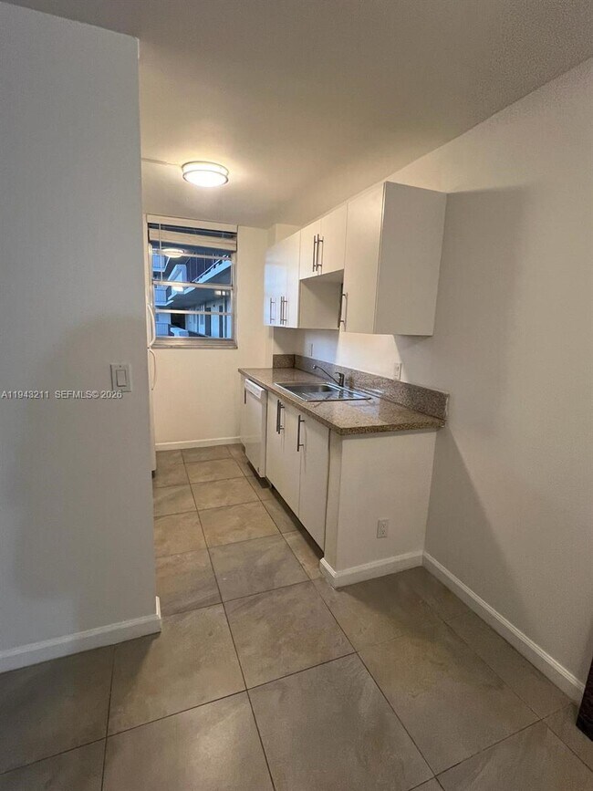 Building Photo - 1811 Jefferson St