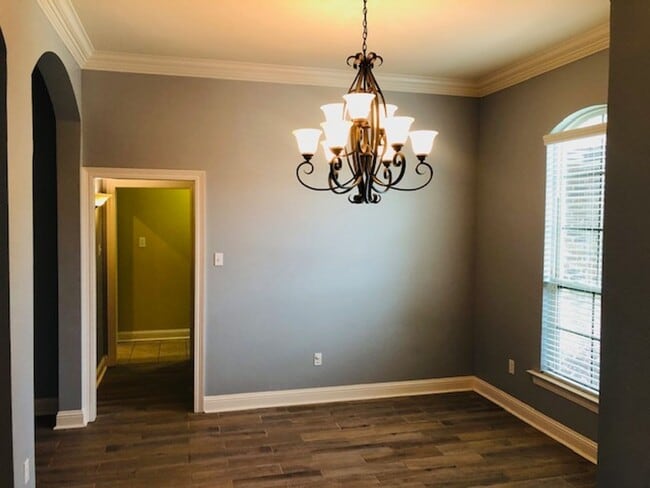 Building Photo - $250 OFF MOVE IN SPECIAL-TURTLE CREEK-GATED-BENTON-BEAUTIFUL HOME-NEAR CYPRESS BLACK BAYOU