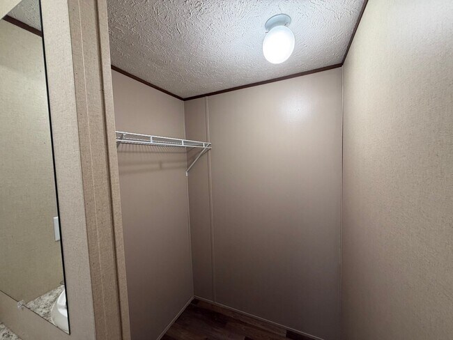 Building Photo - 20 Tylers Cookie Ln