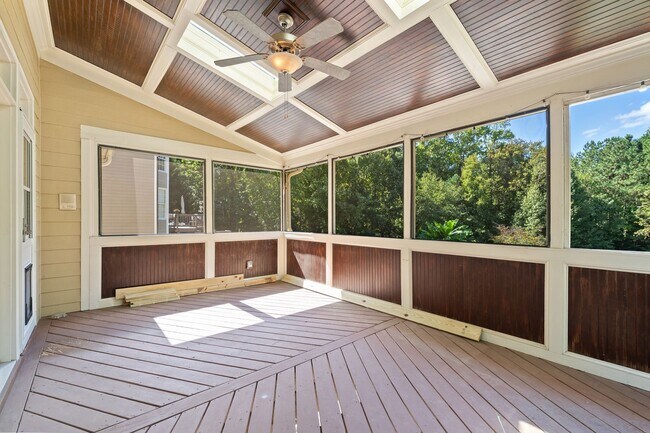 Building Photo - Apex Rental with Renovated Attic, Screened...