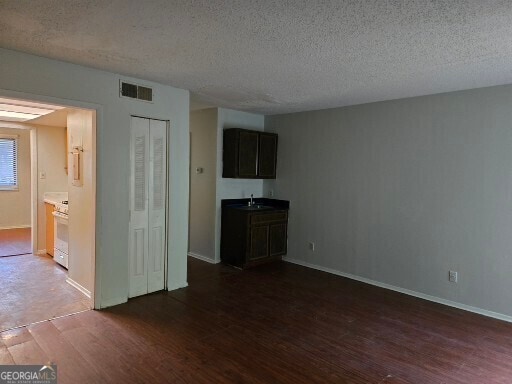 Building Photo - 6310 Holcomb Way