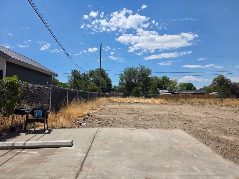 Building Photo - 1521 W 900 S