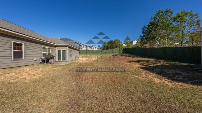 Building Photo - 5116 Magazine Ln