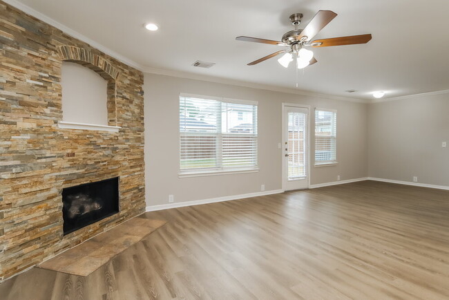 Building Photo - 20122 Cypresswood Glen