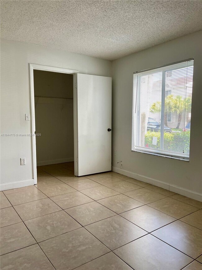 Building Photo - 6725 NW 174th Terrace