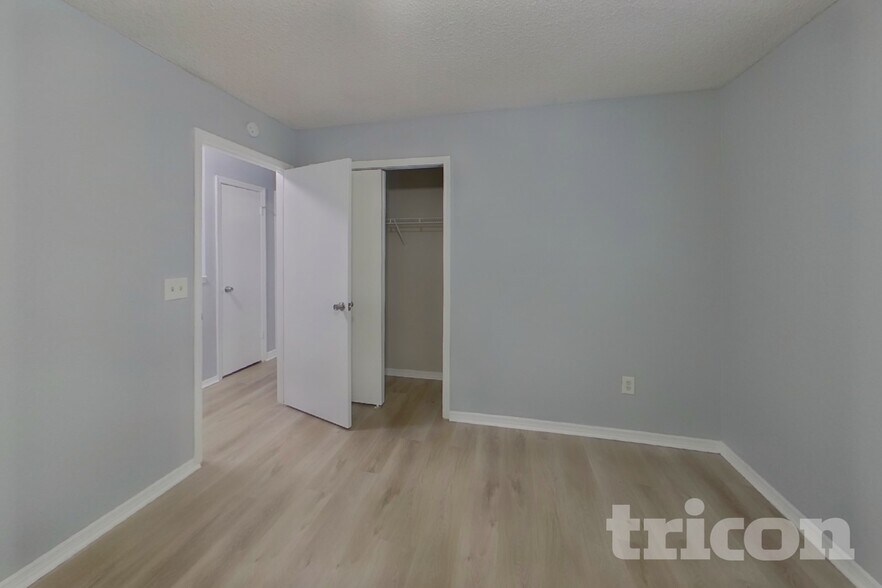 Building Photo - 234 Satinwood Cir