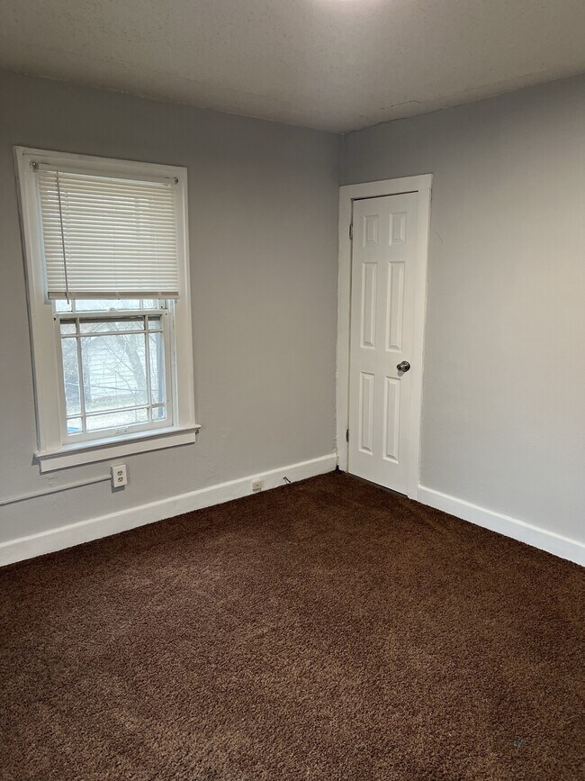 Building Photo - 2908 Madison Ave