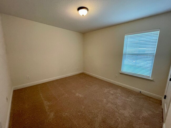 Building Photo - UPCOMING LISTING