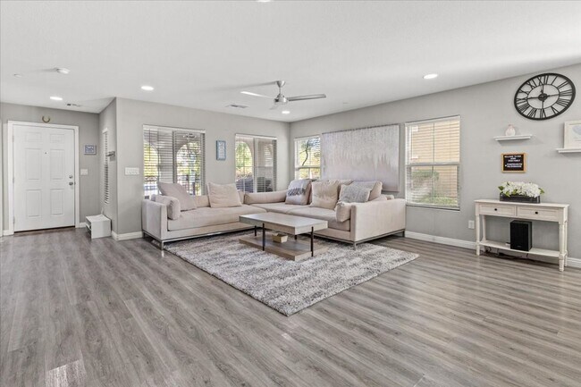 Building Photo - Spacious, Modern, Fully Furnished 3 Bedroom Home in Inspirada