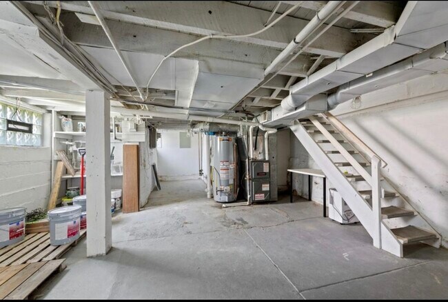 Building Photo - 4200 Homer Ave