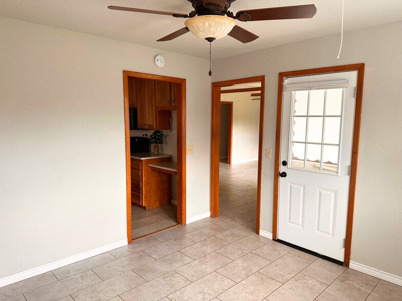 Building Photo - 6007 Palmetto Trl