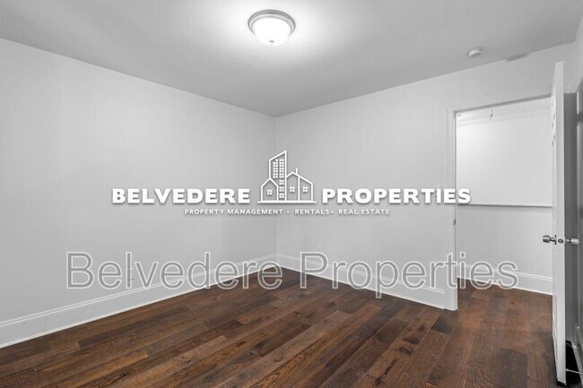 Building Photo - 4103 Oak Hollow Dr